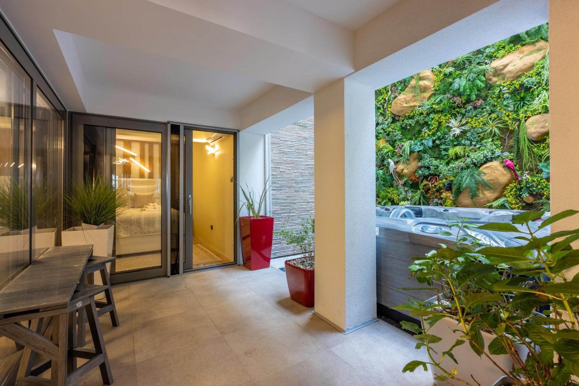 Panoramica Apartment With Whirlpool تْسْغيكفانِتْسا المظهر الخارجي الصورة